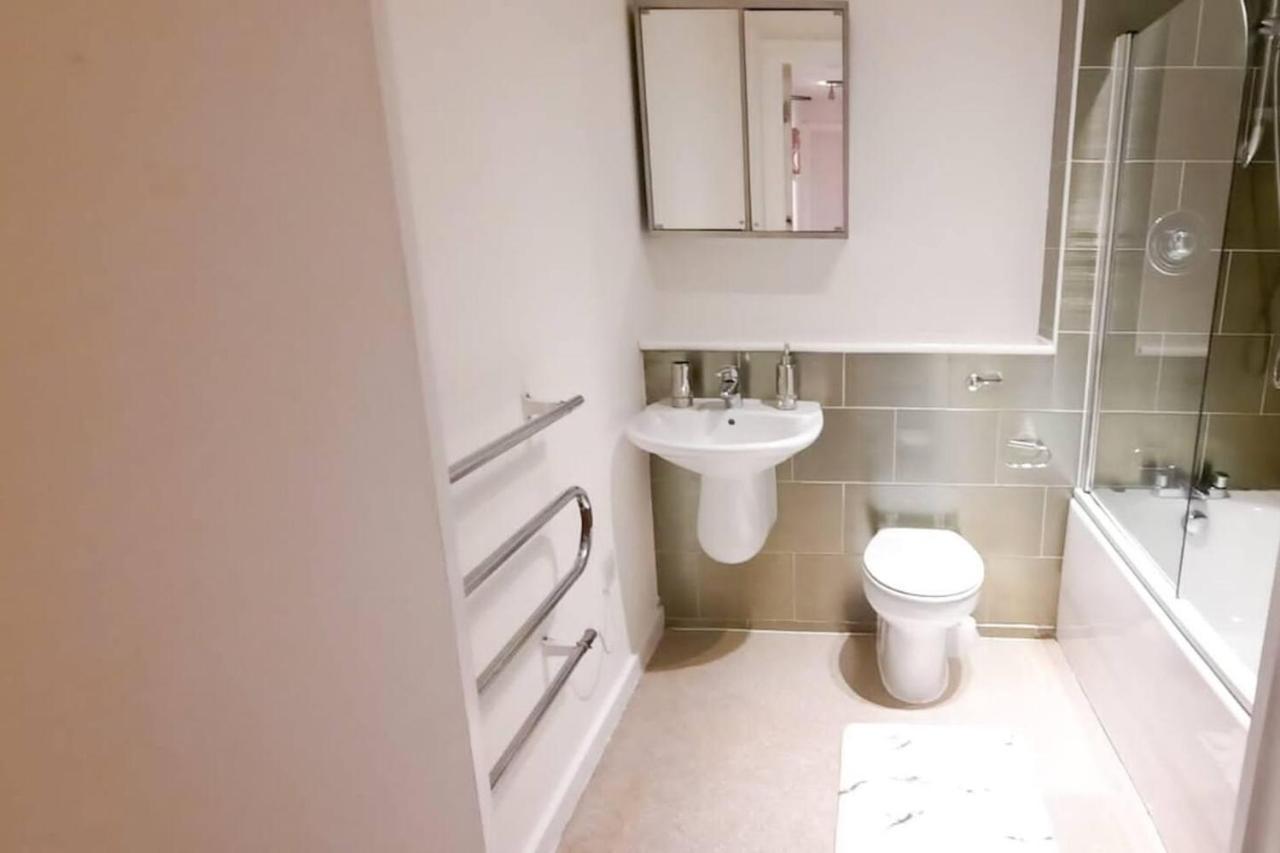 2-Bed Apartment Near City Centre Manchester Dış mekan fotoğraf