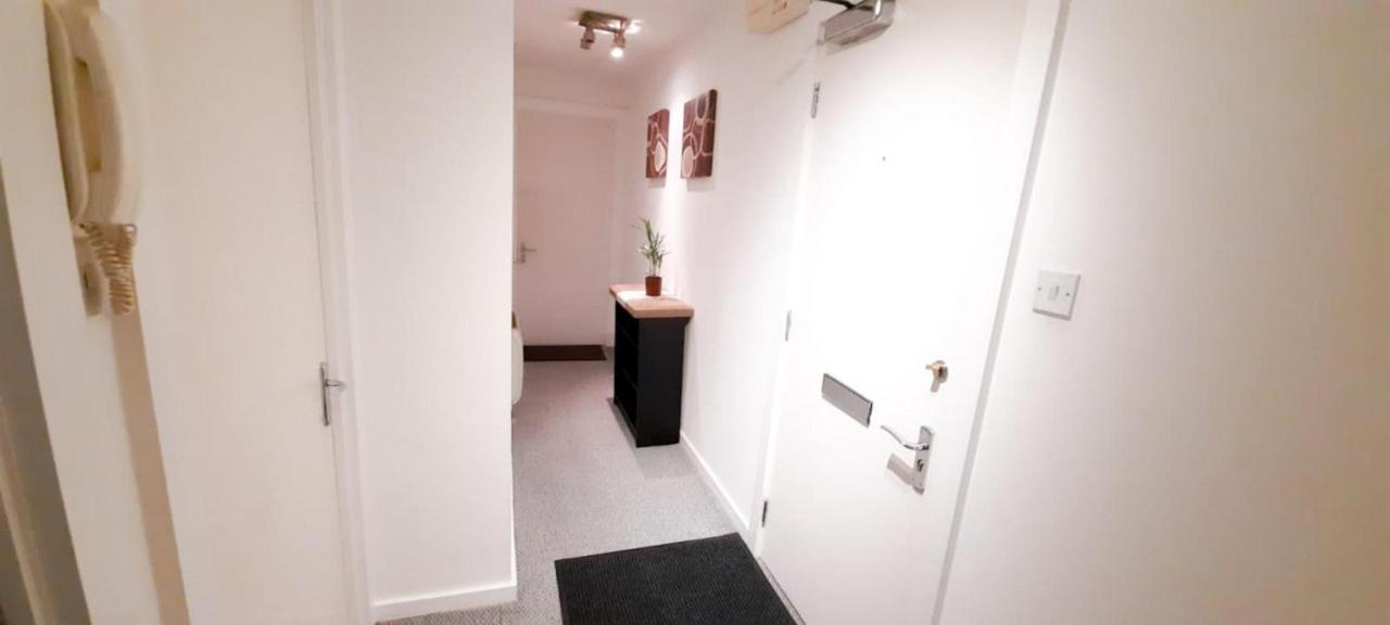 2-Bed Apartment Near City Centre Manchester Dış mekan fotoğraf
