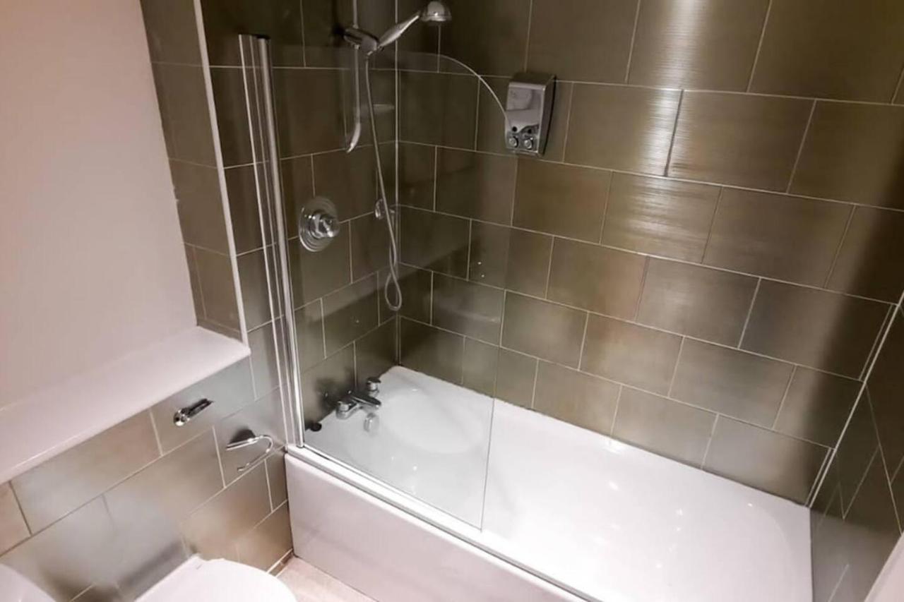 2-Bed Apartment Near City Centre Manchester Dış mekan fotoğraf